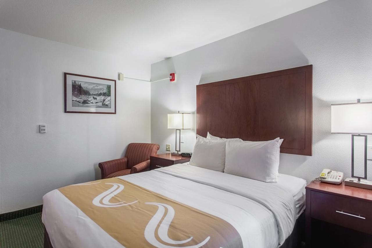Quality Inn Belgrade Dış mekan fotoğraf