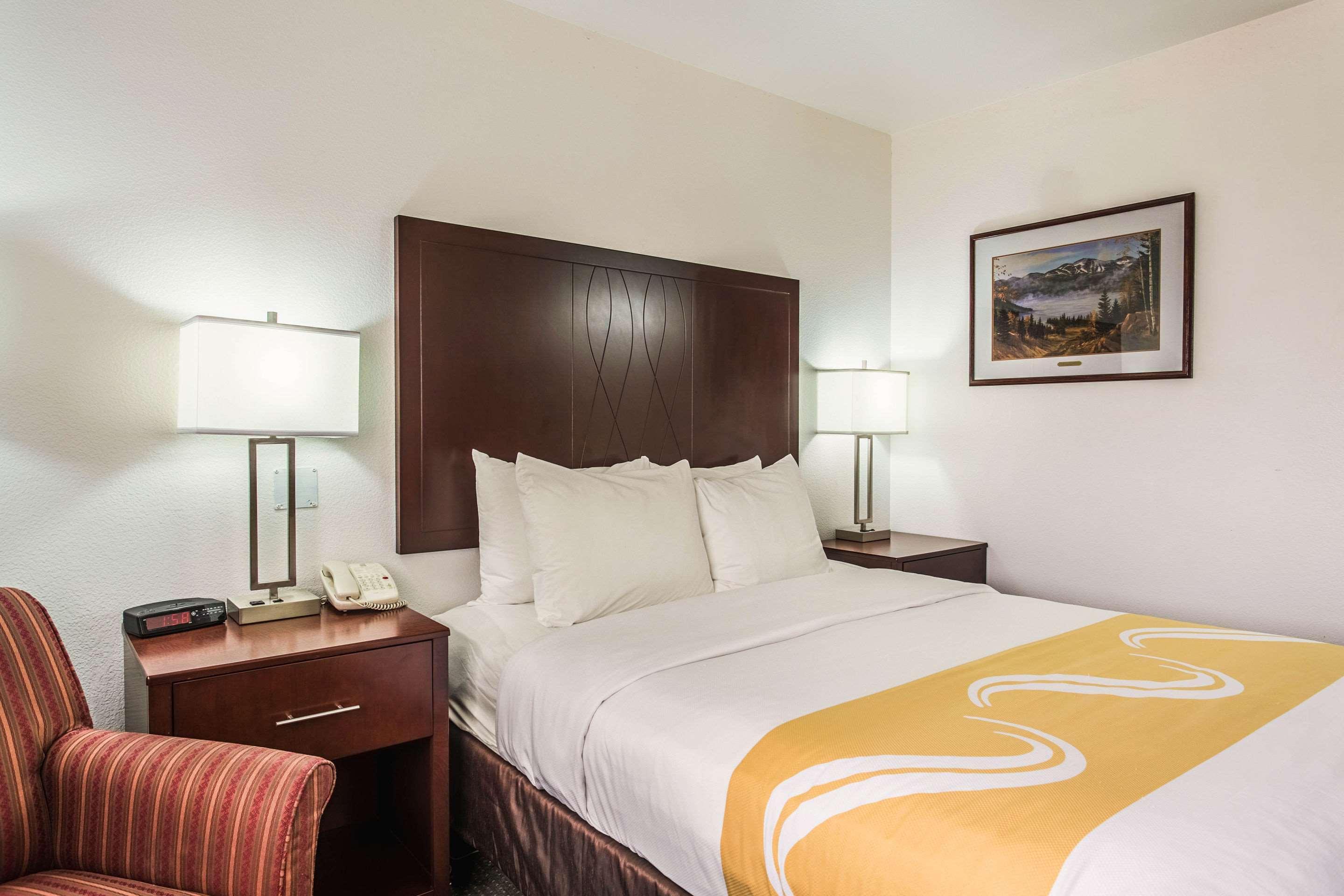 Quality Inn Belgrade Dış mekan fotoğraf