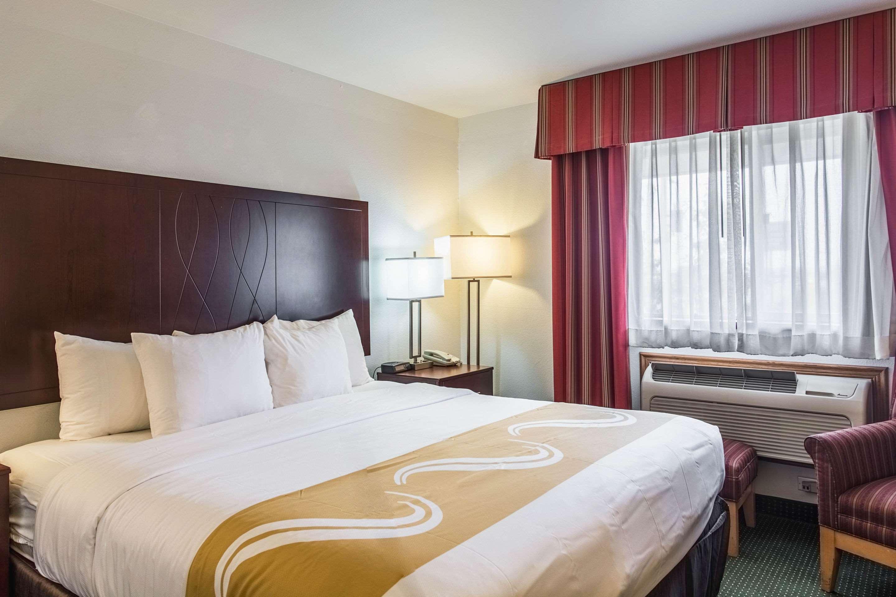 Quality Inn Belgrade Dış mekan fotoğraf