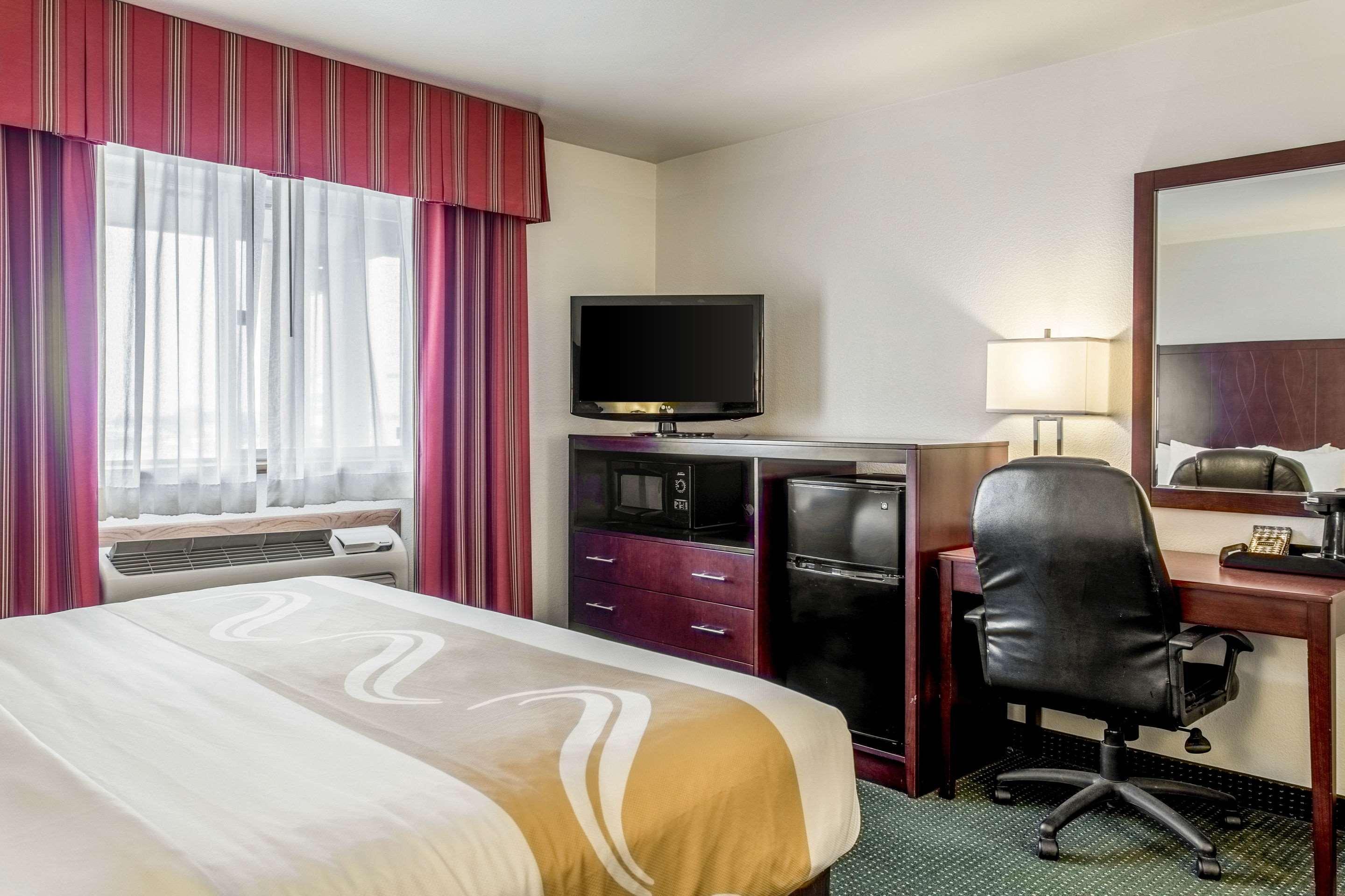 Quality Inn Belgrade Dış mekan fotoğraf