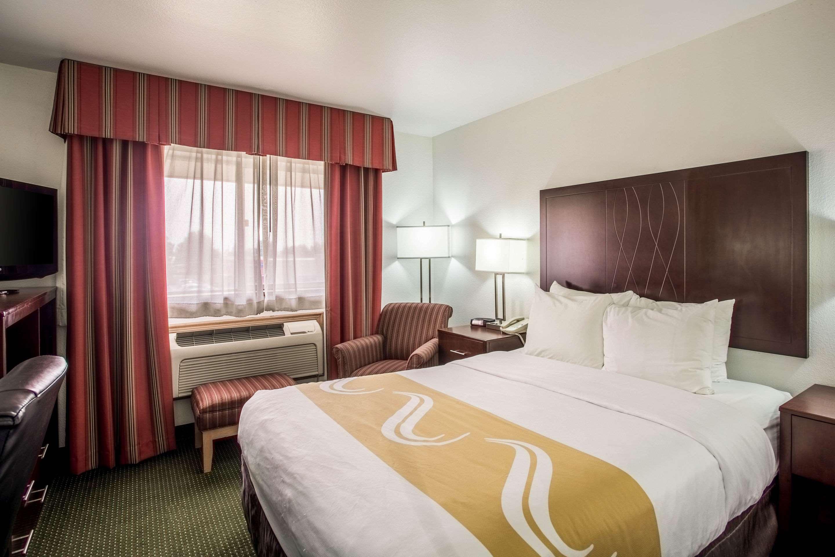 Quality Inn Belgrade Dış mekan fotoğraf