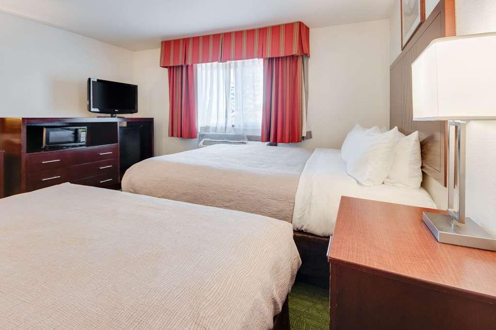 Quality Inn Belgrade Oda fotoğraf