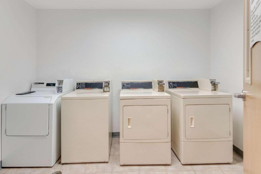 Quality Inn Belgrade Dış mekan fotoğraf