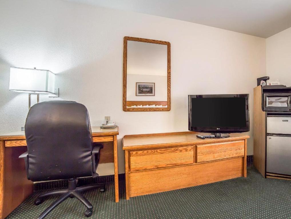 Quality Inn Belgrade Dış mekan fotoğraf